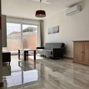 F6 Modern and bright Apartment in Malta, Ta' Xbiex